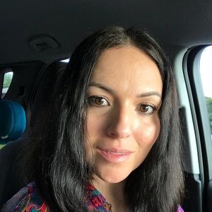 Meet your Posher, Julissa